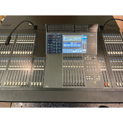 Yamaha M7CL Digital Mixing Console