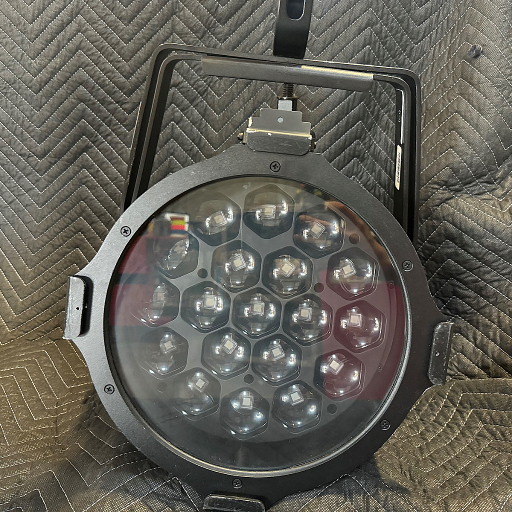 Elation SIX PAR Z19 IP Lighting Fixture