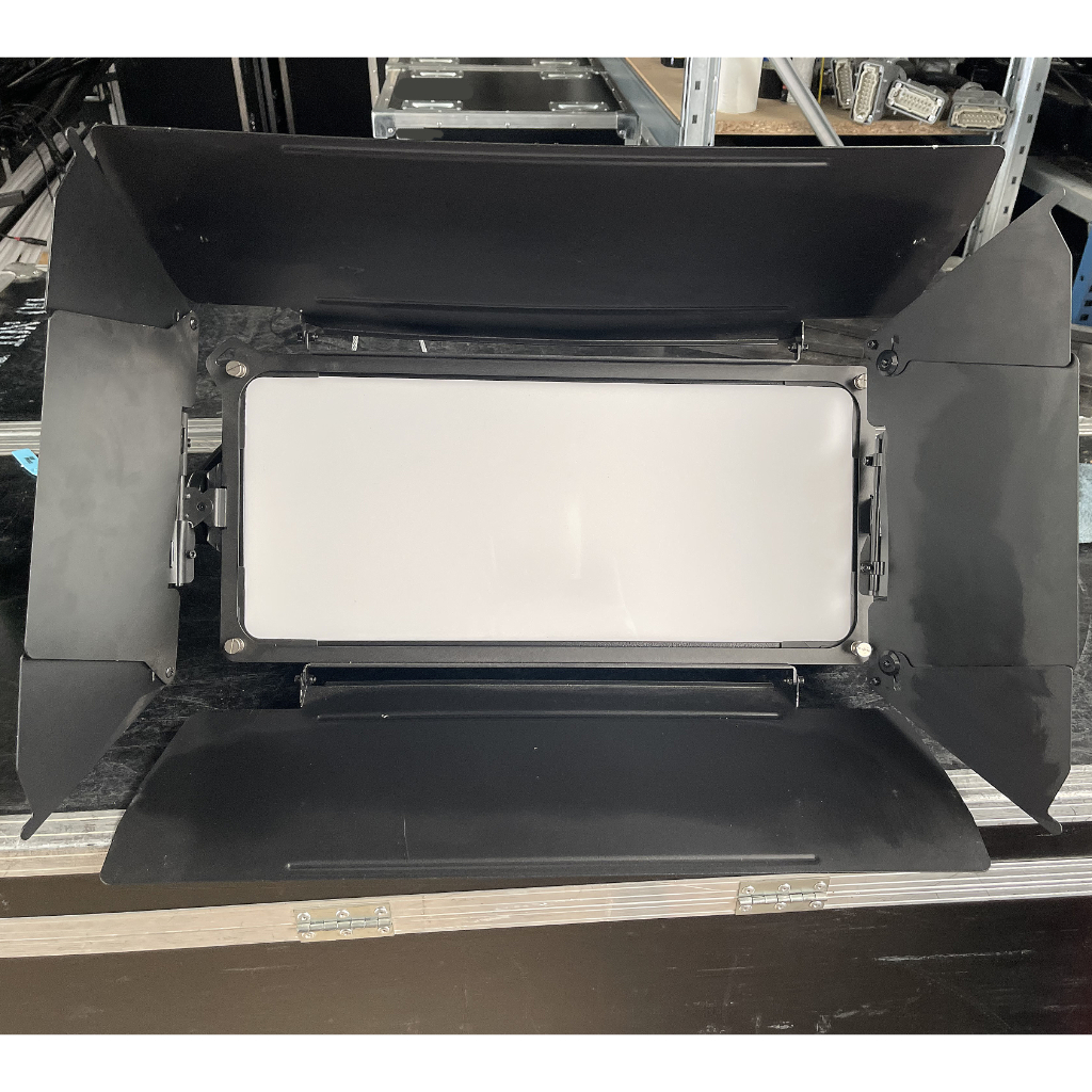 Elation TVL Softlight Fixture