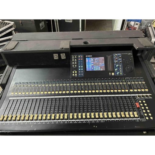 Yamaha LS9-32