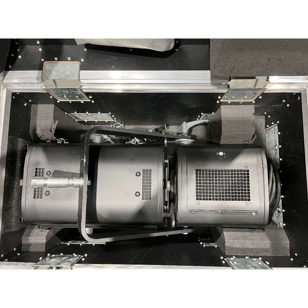Robert Juliat 714 SX2 15-40° 2 KW Zoom Profile Lighting Fixture