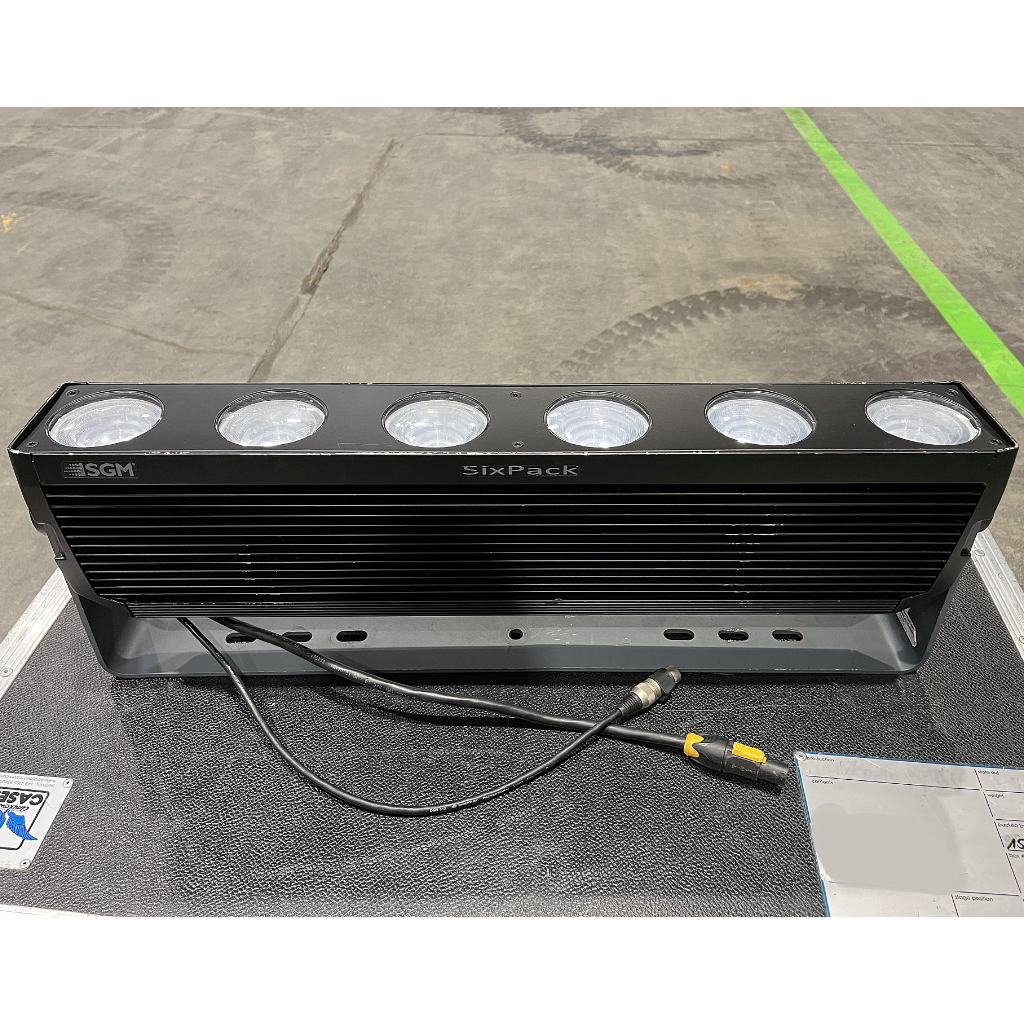 SGM SP-6 RGBA Sixpack 6x35W Lighting Fixture