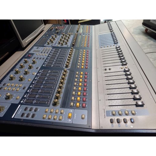 Avid-Digidesign Venue Profile and Mixrack