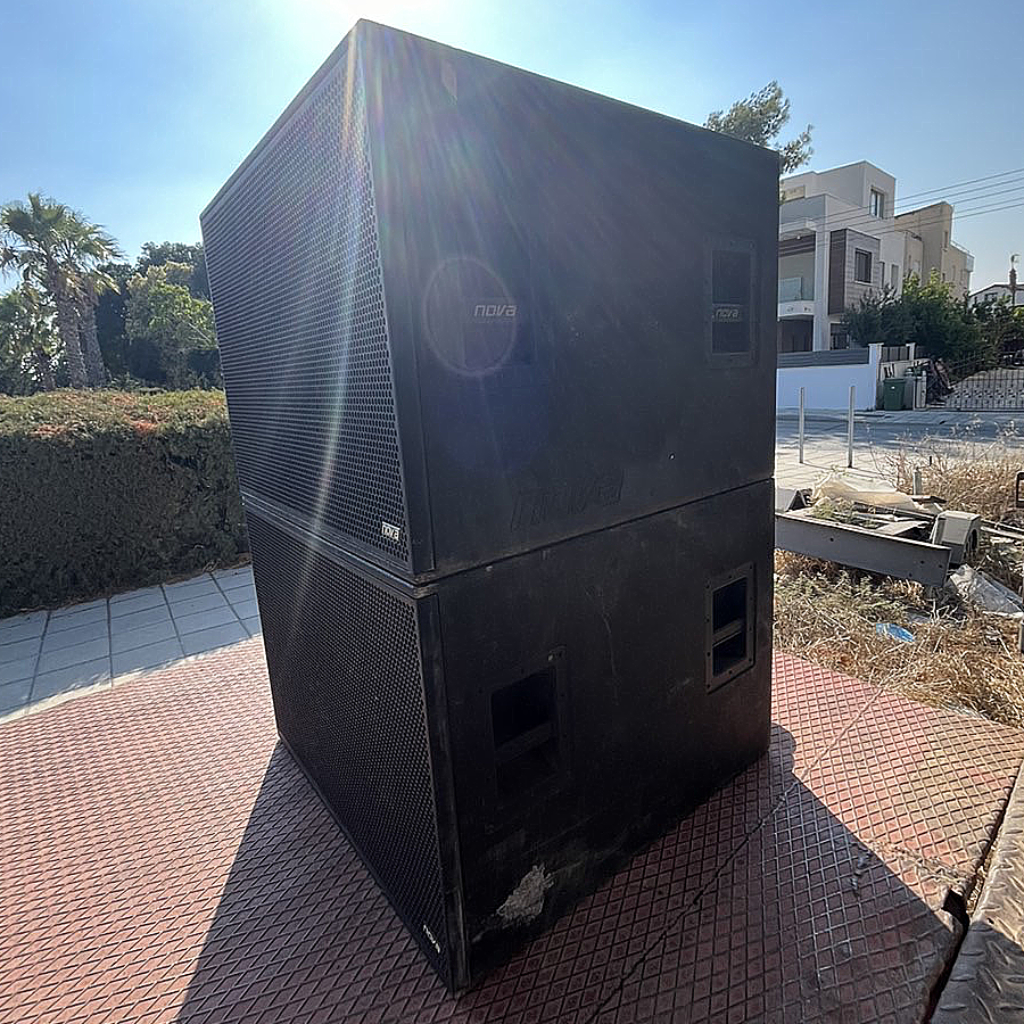 Nova E 218 SUB Subwoofer