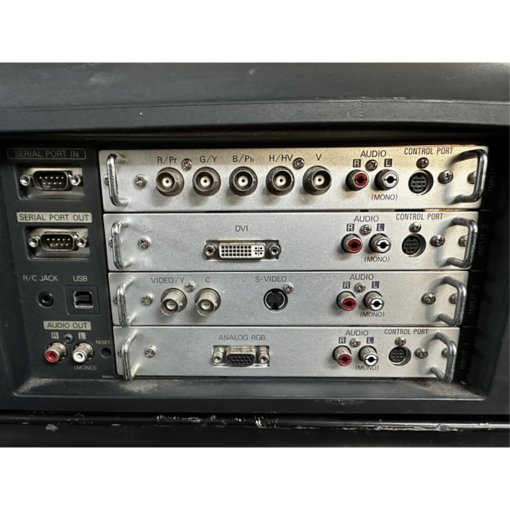 Sanyo PLC-XF46E Projector