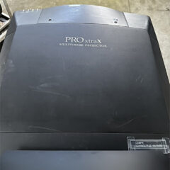 Sanyo PLC-XF46E Projector