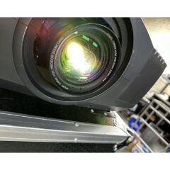 Sanyo PLC-XF46E Projector