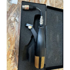 Sennheiser MD 421 cardioid mic