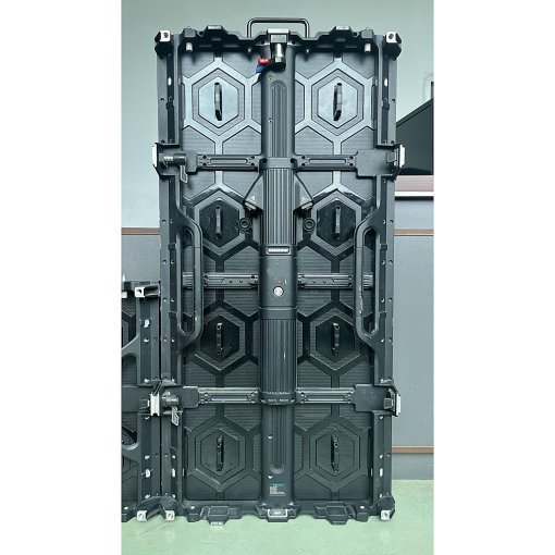 Gloshine Beyonder Series Curved outdoor 3.9 mm LED walls
