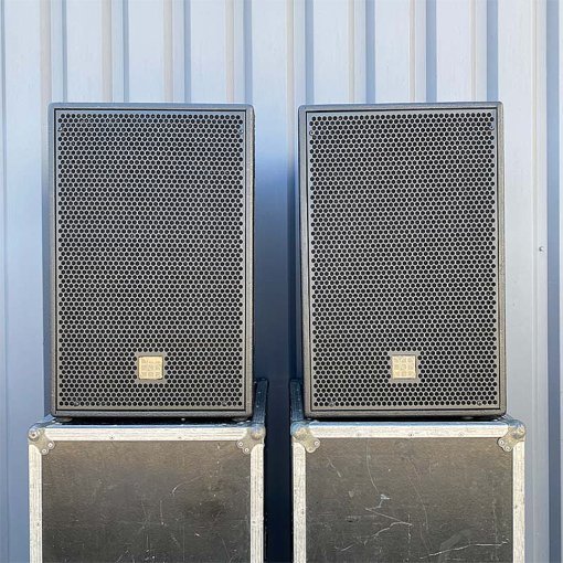 Logic Systems CS 1296 compact, fully horn loaded, passive mid/top enclosure