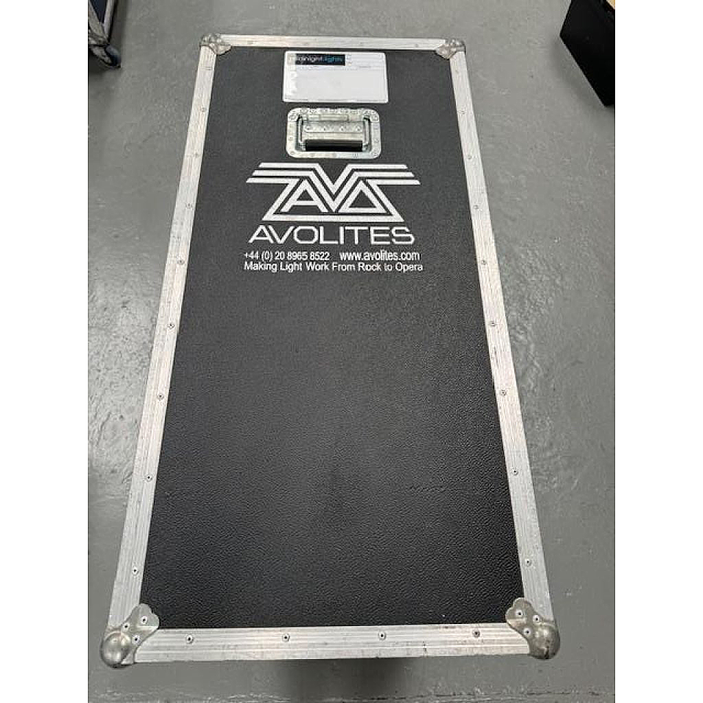 Avolites ART2000 with Socapex OUTs