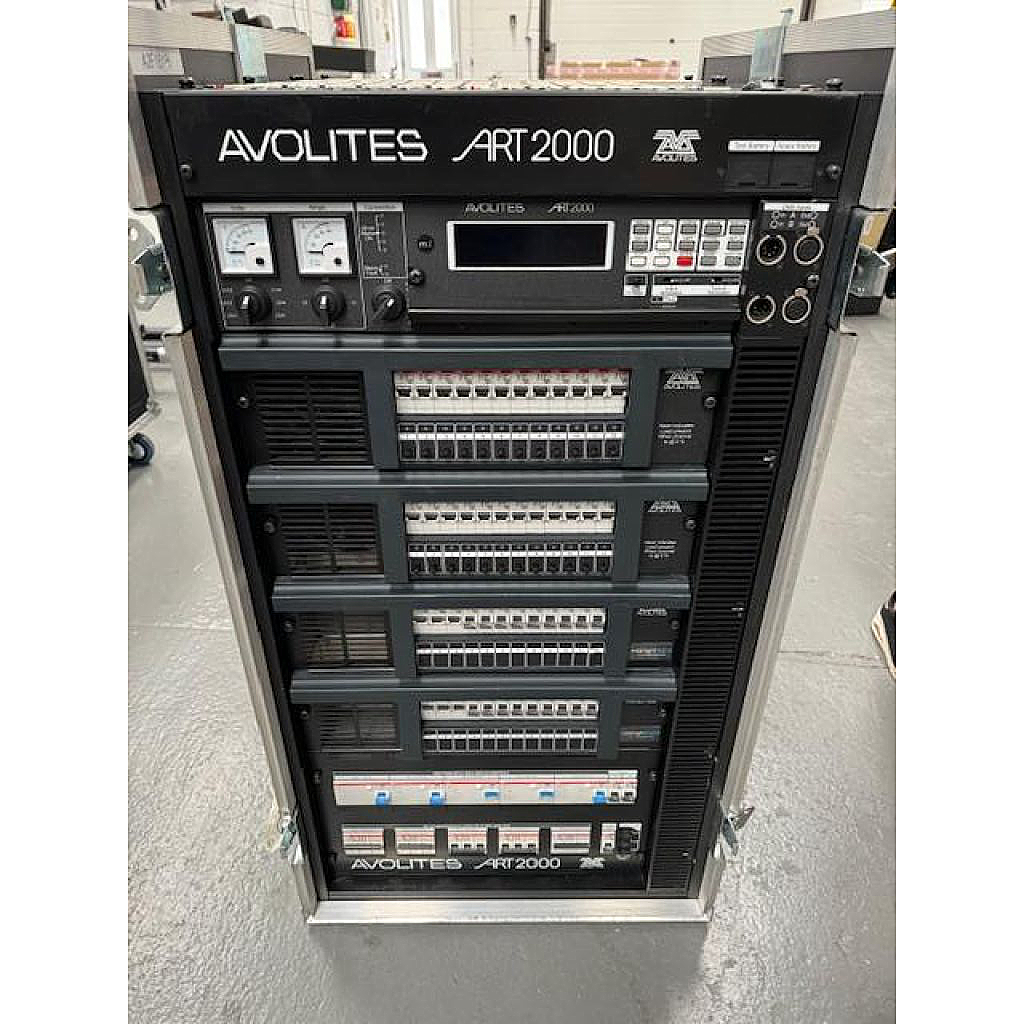 Avolites ART2000 with Socapex OUTs