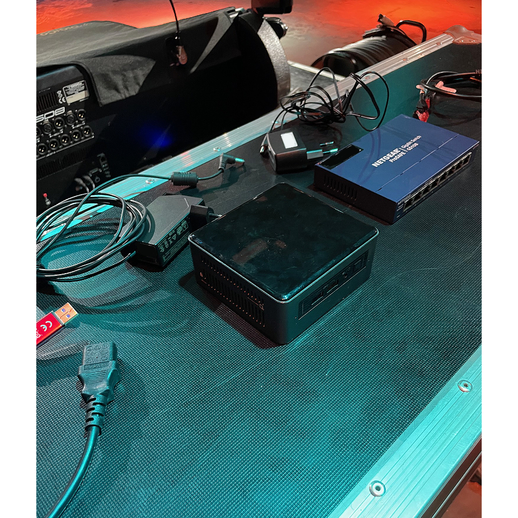 Digico SD8 Titanium, Waves, D2 Rack and 65M multi Package