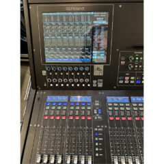 Roland M5000C Package