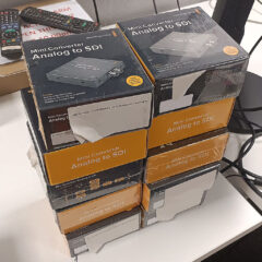 BlackMagic Design Mini Converter Analog to SDI and BiDirectional SDI/HDMI Micro Converter Package
