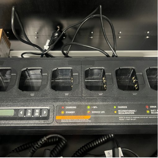 Motorola DP3661e UHF package
