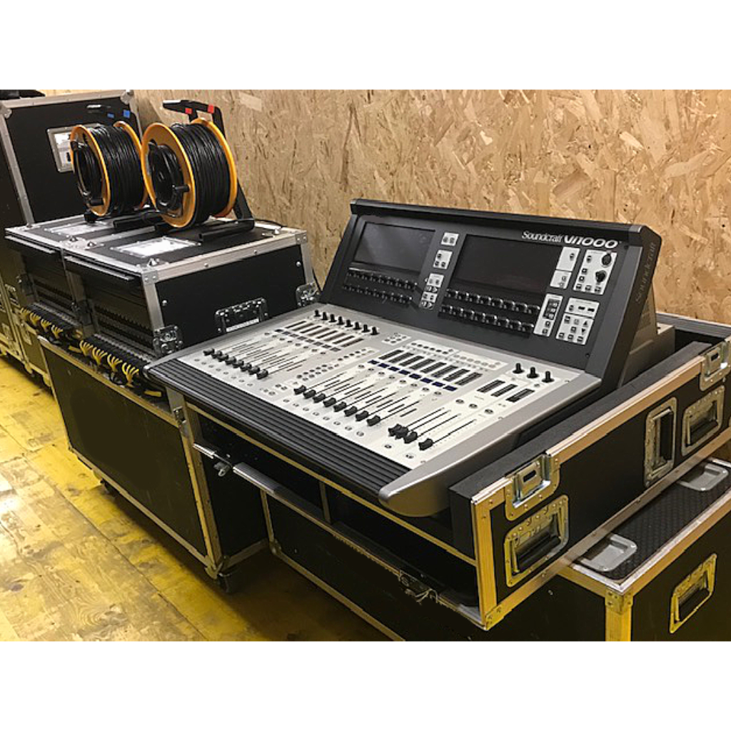 Soundcraft VI1000 Mixing Console