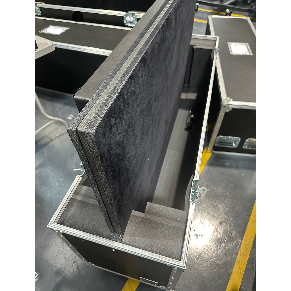Iiyama Prolite TF5539UHSC-B1AG 2x 55” Touchscreen