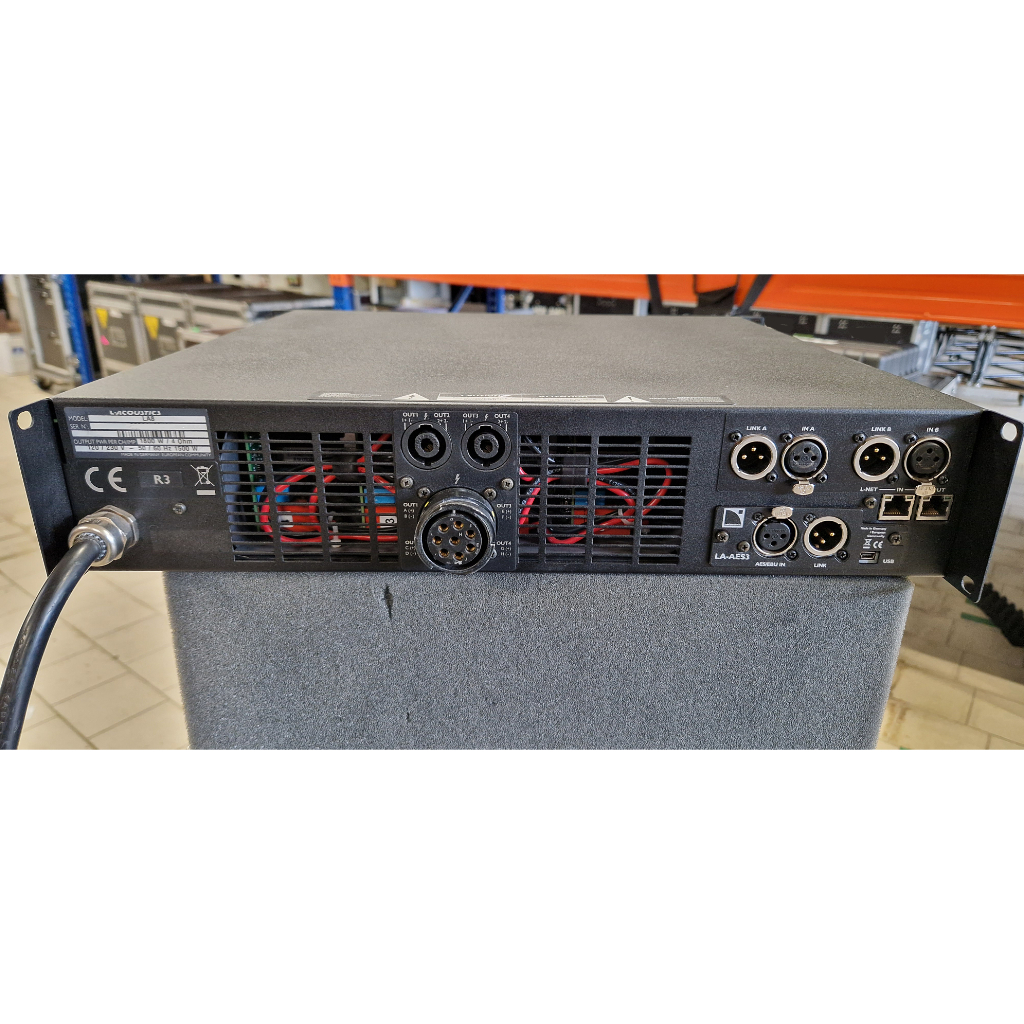 L-Acoustics LA8 R3 with AES/EBU Slot