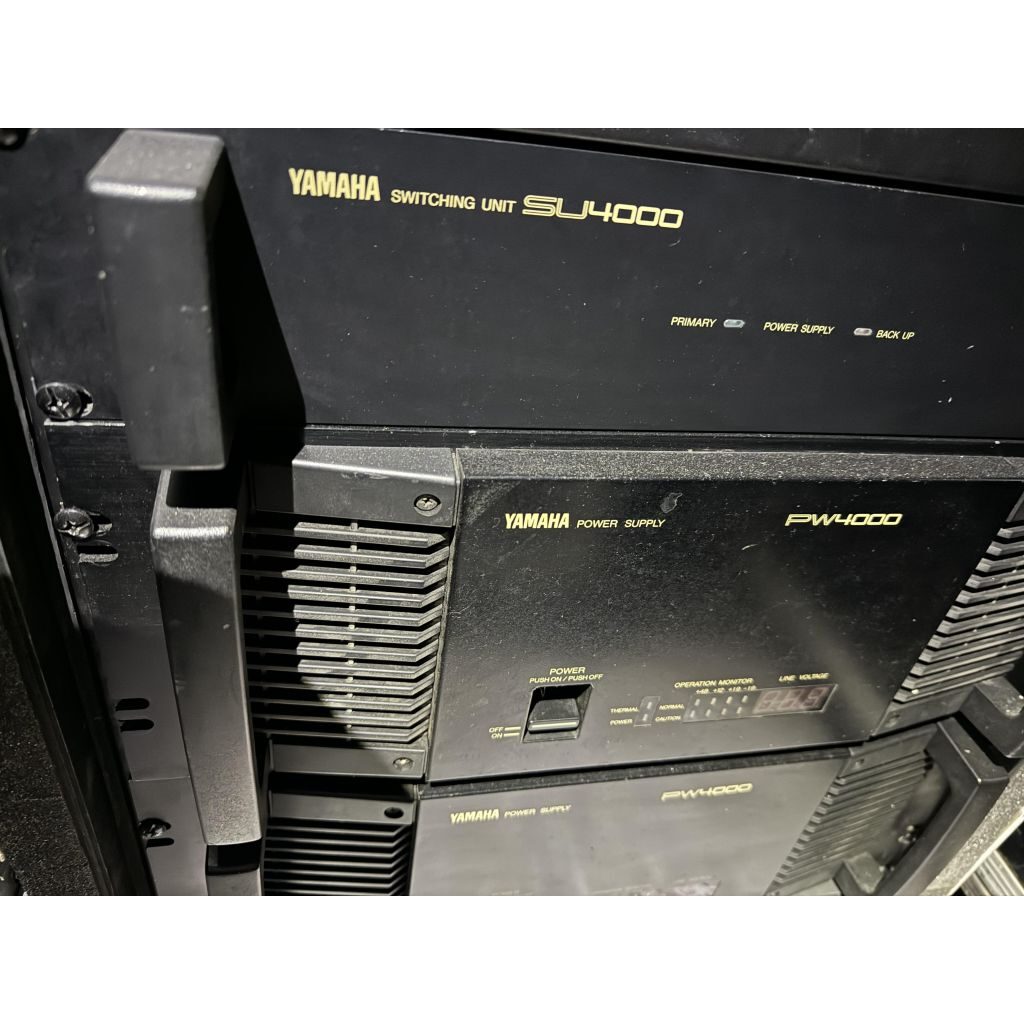 YAMAHA PM-4000