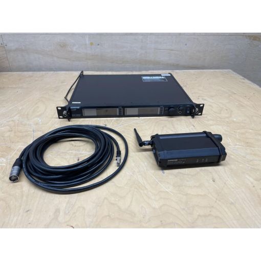 Shure AXT600 and Shure AXT610 Package