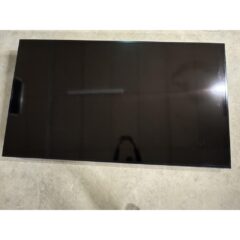 Samsung DM82D 82" LCD Display