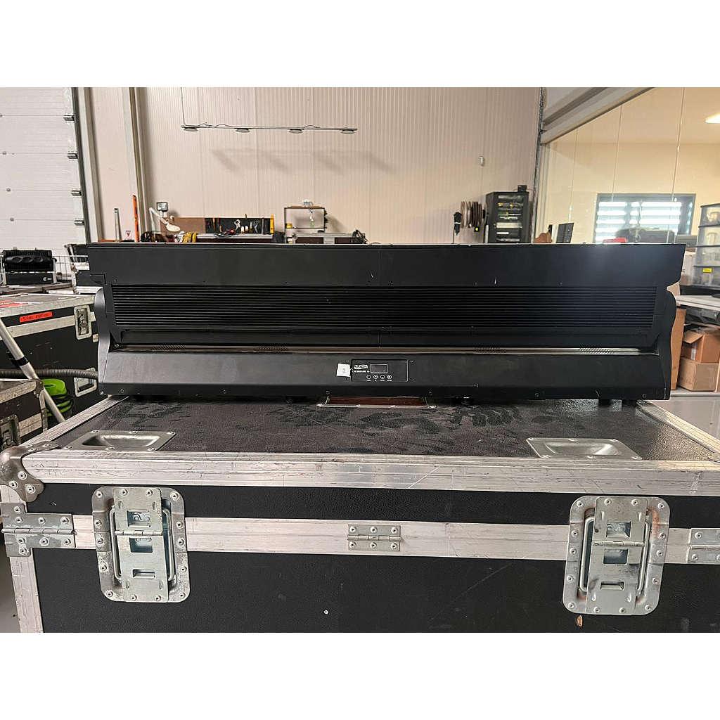 Elation Chorus Line 16 Lighting Fixture