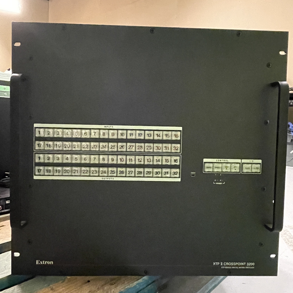 Extron XTP II Crosspoint 3200 Modular Digital Matrix Switcher