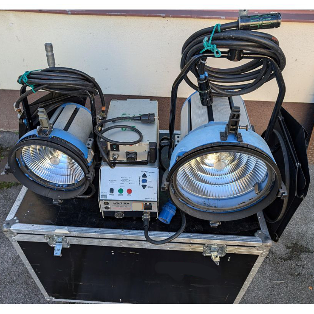 Arri M18 and Arri M40 Lighting Fixture