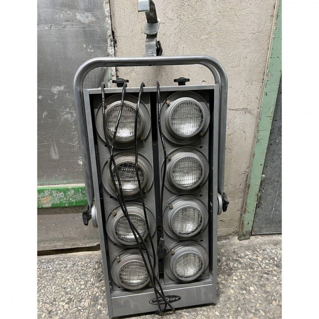 Showtec Stage Blinder 8 DMX Silver lighting fixture