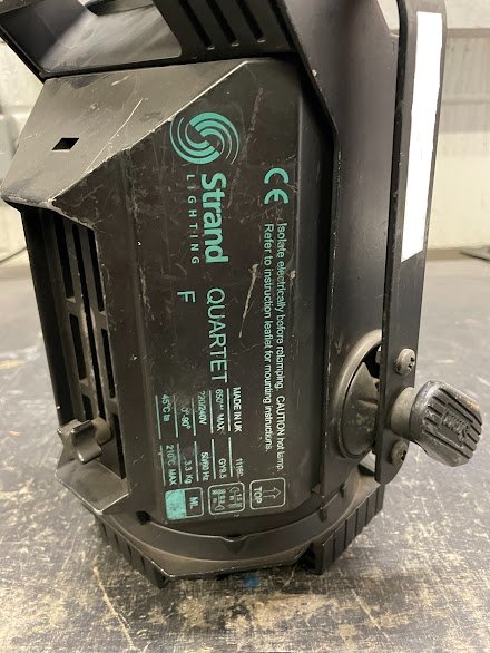 Strand_Quartet_650_Watt_Fresnel_2