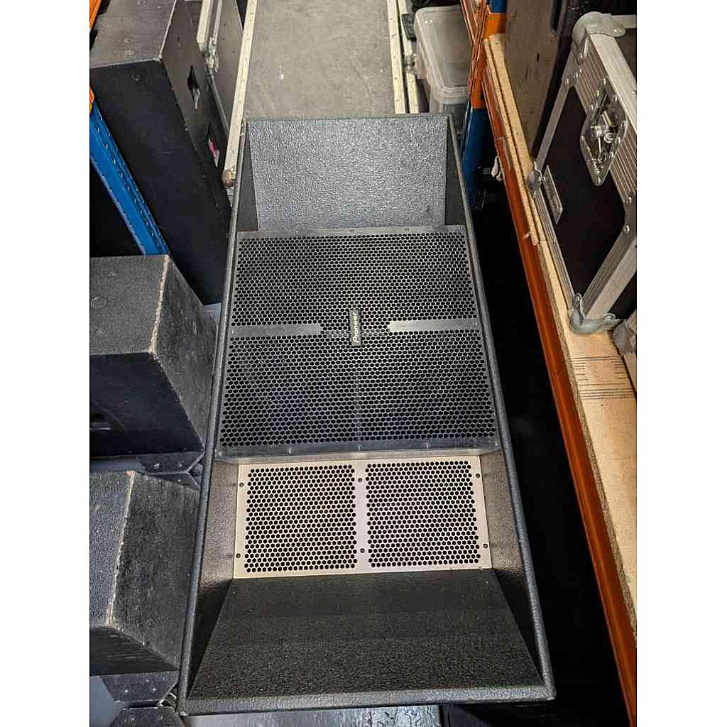 Pioneer Pro Audio XY-218HS Dual 18" Sub Enclosure