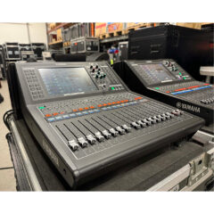 Yamaha QL1 Digital Mixing Console and RIO-D Package