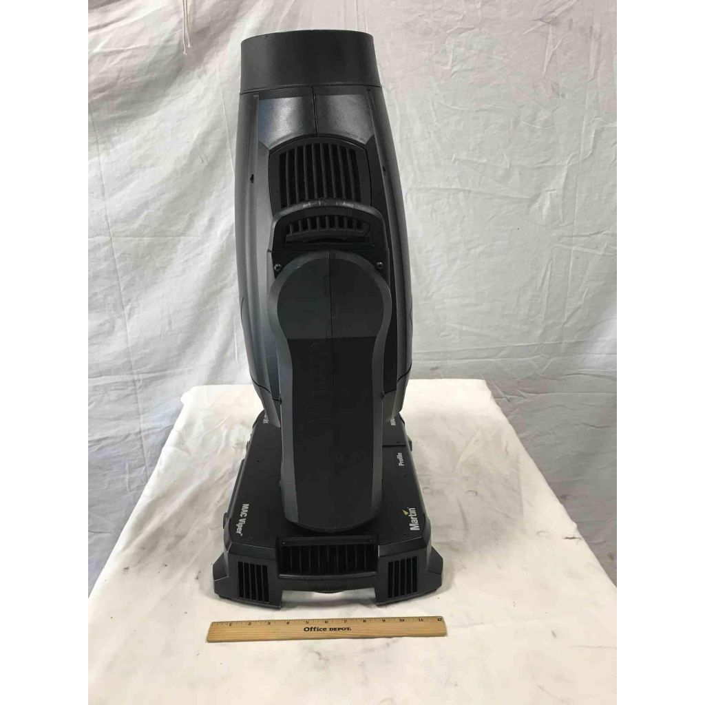 Martin Mac Viper Profile, good condition, sold in pairs with roadcase