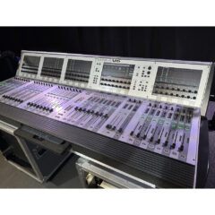 Soundcraft Vi600 with StageRack 64/32