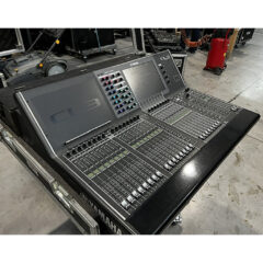 Yamaha CL3 Digital Mixing Console