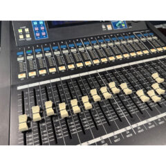 Yamaha LS9-16 Digital Mixing Console