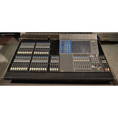 Yamaha M7CL Digital Mixing Console