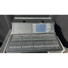 Yamaha QL5 Digital Mixing Console