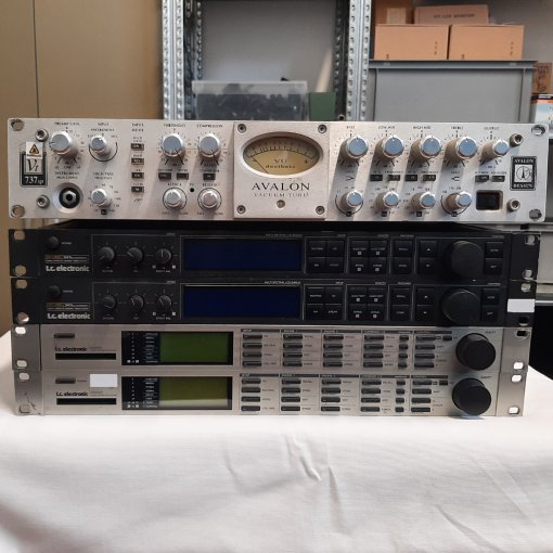 Avalon Design VT-737SP, TC Electronics M-One & M300 package