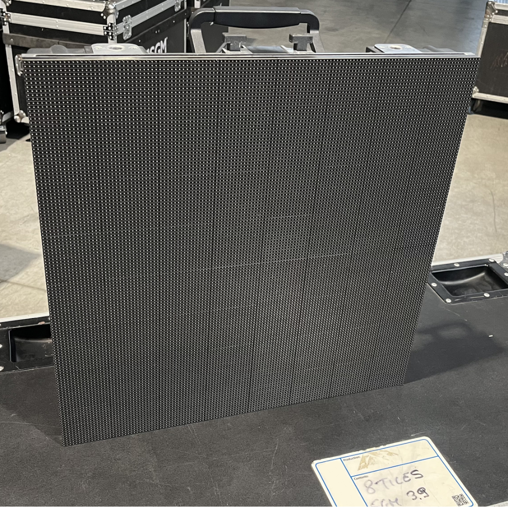 SGM QADRA 3.9 Indoor LED Wall2