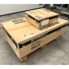 Yamaha IM8 analog mixing console