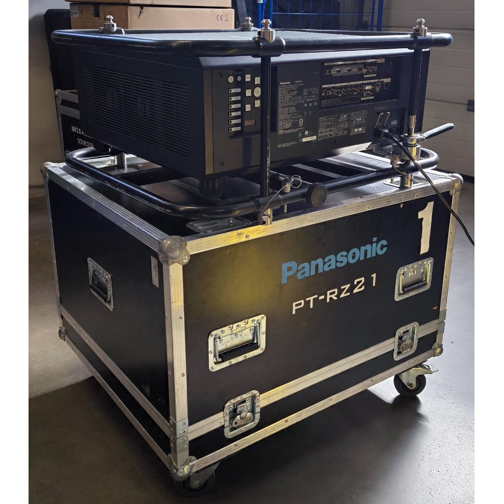Panasonic PT-RZ21K