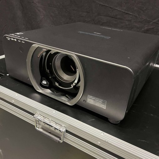 Panasonic PT-DZ110E