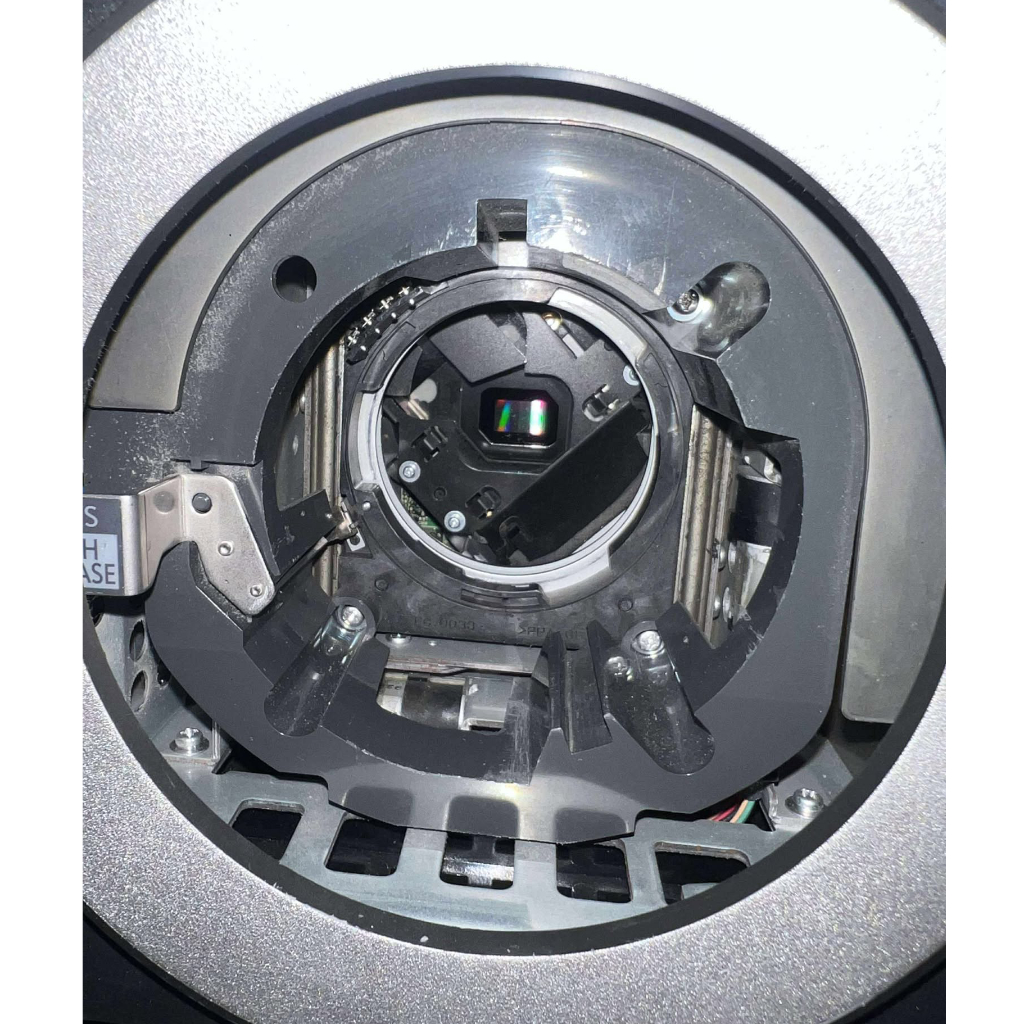 Panasonic PT-DZ6710-4