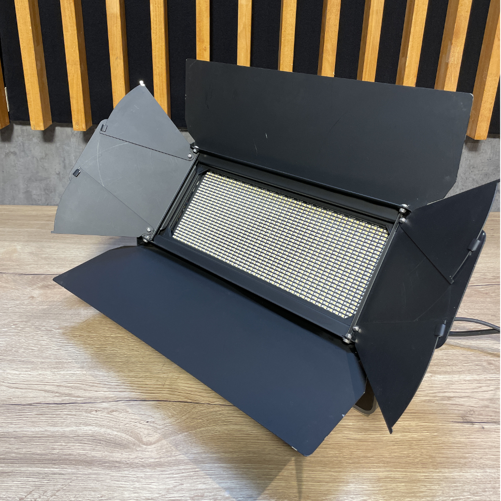 SGM Q-7 RGBW set