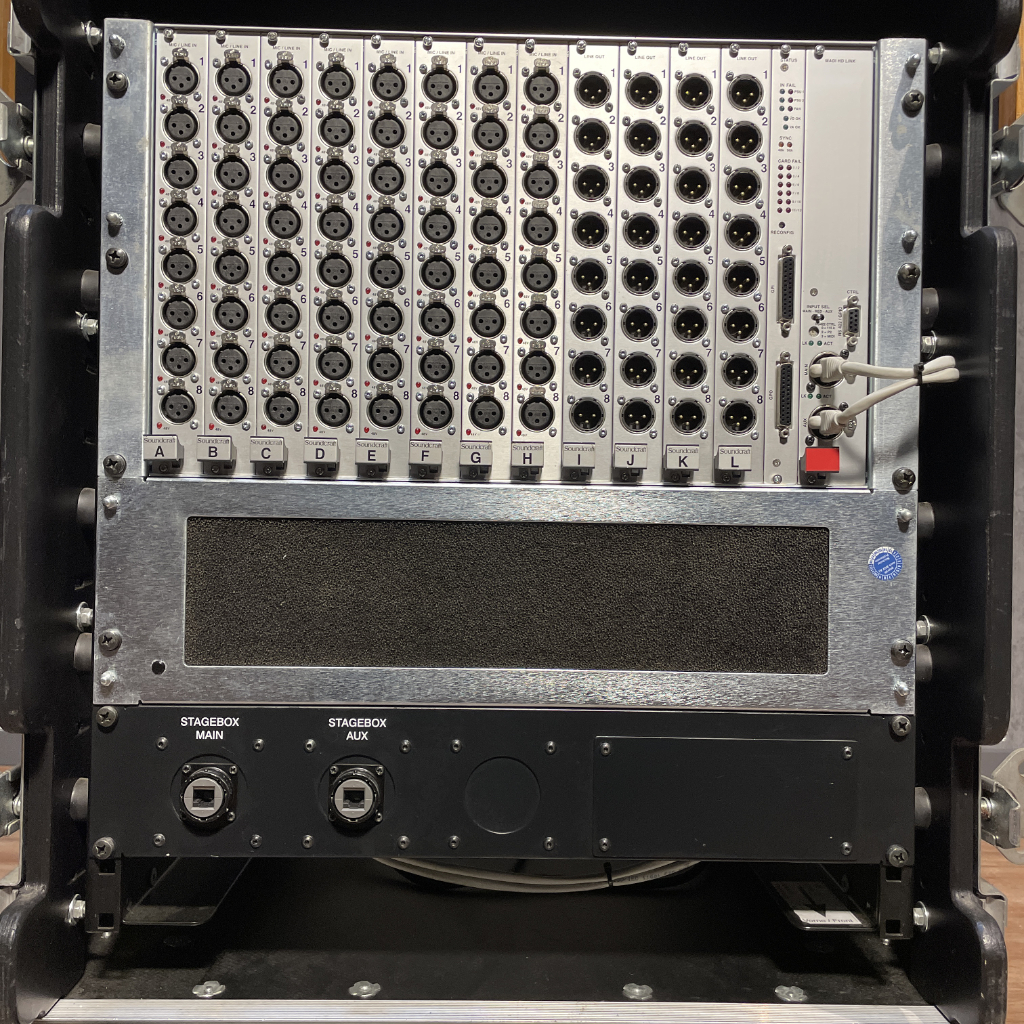 Soundcraft VI400 System
