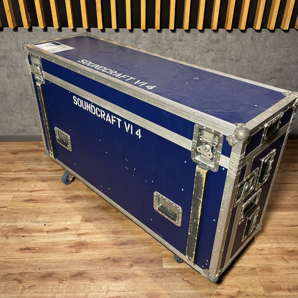 Soundcraft VI400 System