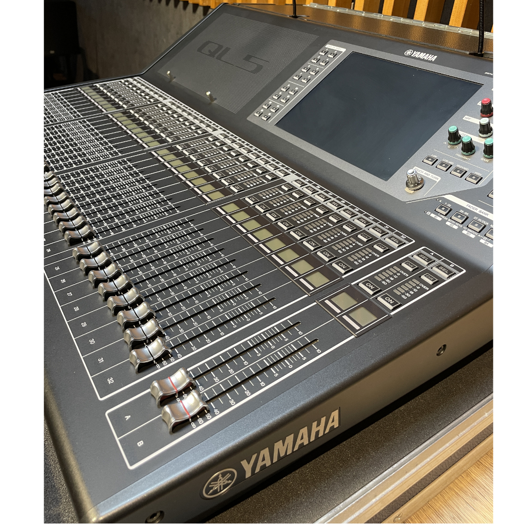 Yamaha QL5