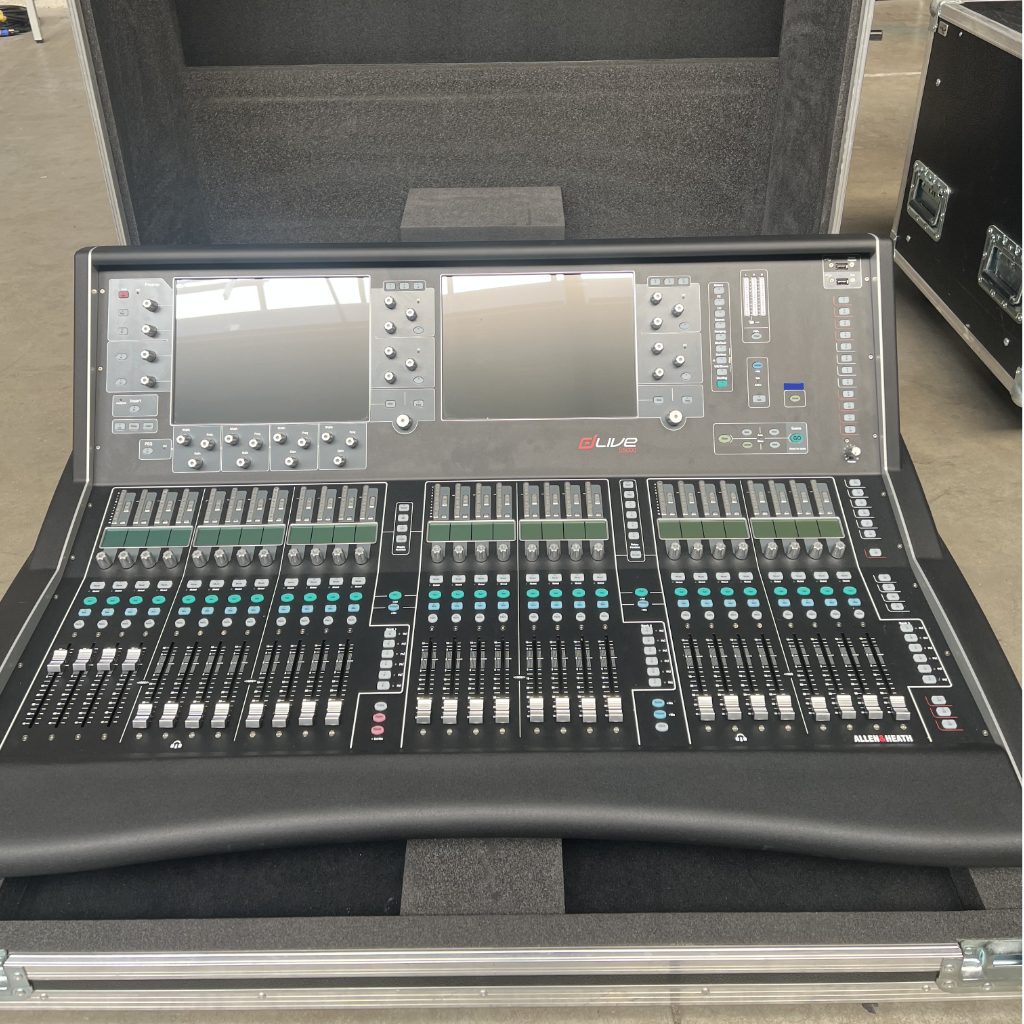 Used Allen & Heath S5000 and a DM32 Stagebox for sale